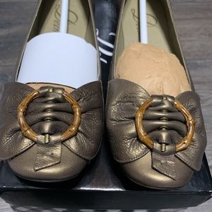 Women’s DELMAN ENGAGE- PTC Flats in Patina Bronze SIZE 6.5M